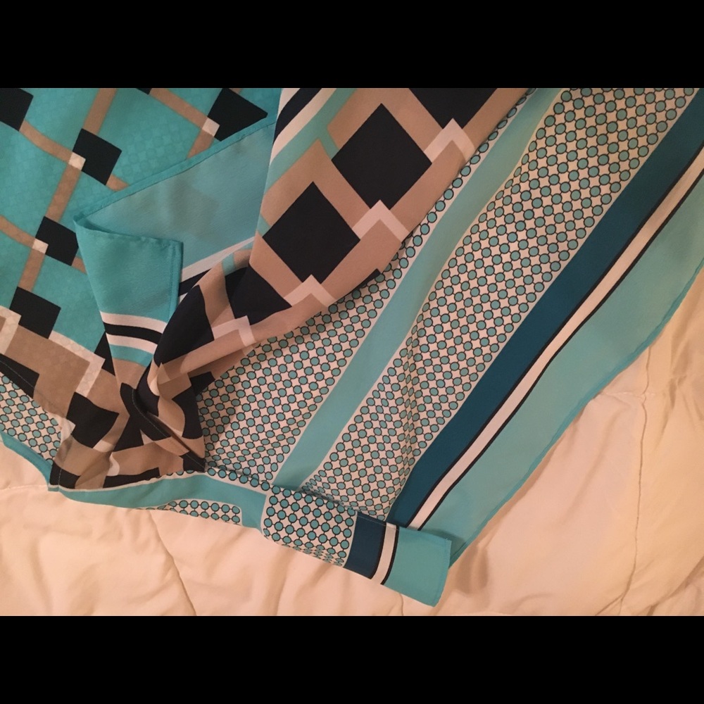 Tunic - Picture 4 of 5
